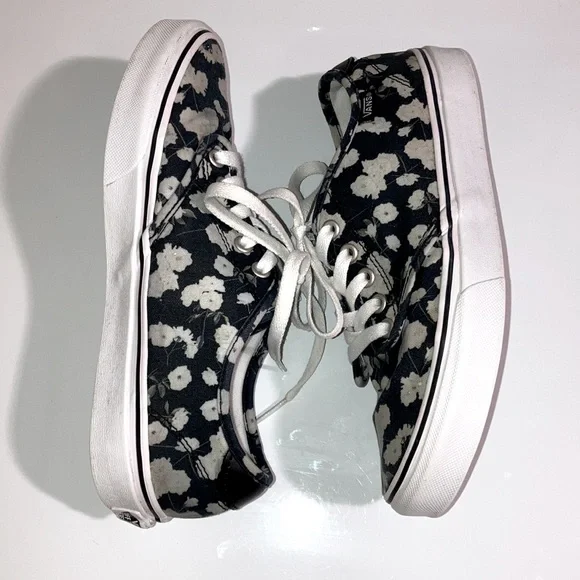 Sold 💌 Vans Sneakers - Picture 2 of 14